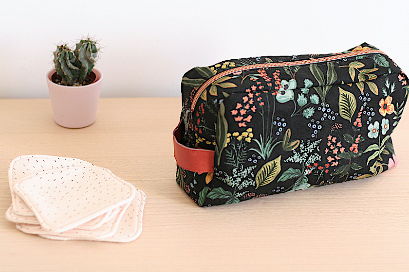 Trousse de toilette Paulette imprimé fleuri Rifle Paper - Louise magazine